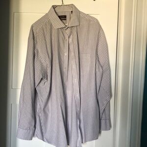 Men’s dress shirt. no iron fabric